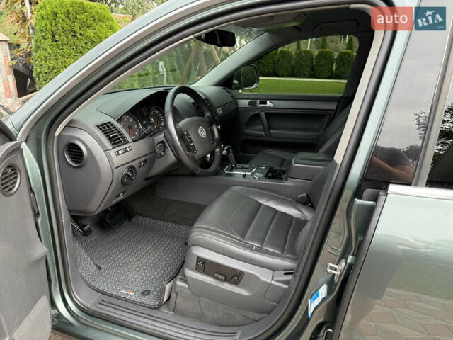 Зеленый Фольксваген Туарег, объемом двигателя 2.97 л и пробегом 350 тыс. км за 13999 $, фото 17 на Automoto.ua
