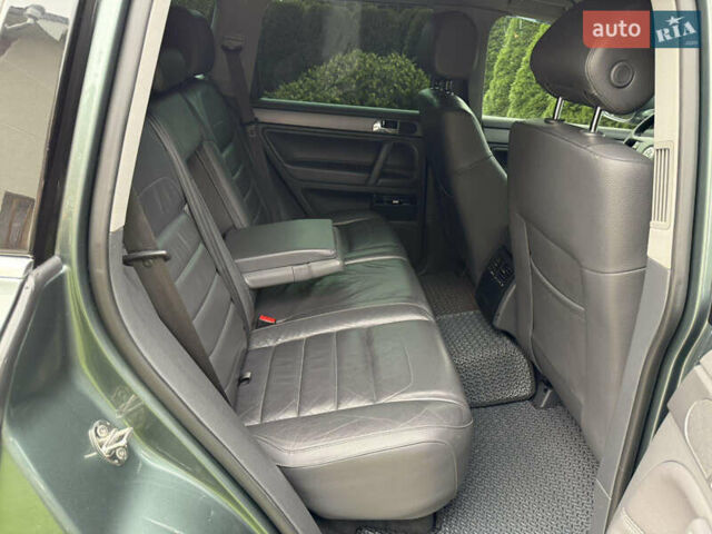 Зеленый Фольксваген Туарег, объемом двигателя 2.97 л и пробегом 350 тыс. км за 13999 $, фото 20 на Automoto.ua