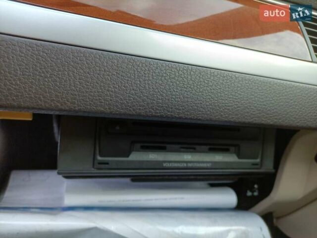 Зелений Фольксваген Туарег, об'ємом двигуна 2.97 л та пробігом 445 тис. км за 16800 $, фото 31 на Automoto.ua