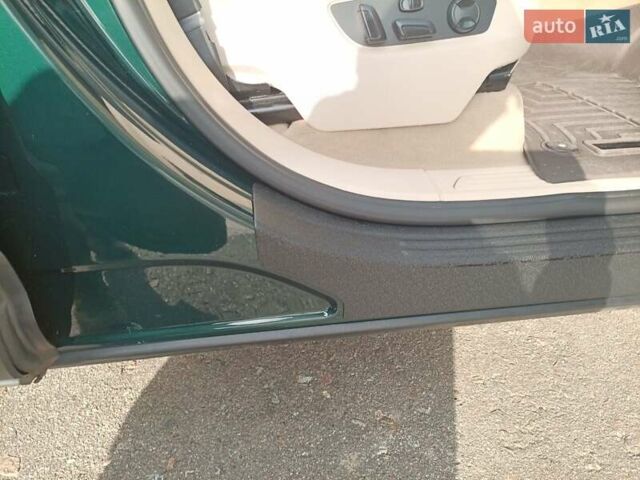 Зелений Фольксваген Туарег, об'ємом двигуна 2.97 л та пробігом 445 тис. км за 16800 $, фото 9 на Automoto.ua