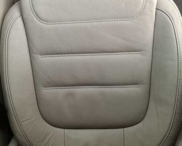 Зелений Фольксваген Туарег, об'ємом двигуна 2.97 л та пробігом 445 тис. км за 16800 $, фото 22 на Automoto.ua