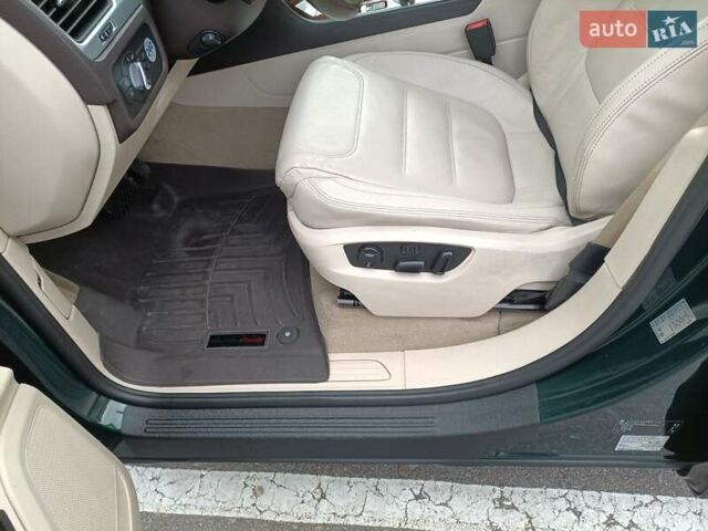 Зелений Фольксваген Туарег, об'ємом двигуна 2.97 л та пробігом 445 тис. км за 16800 $, фото 21 на Automoto.ua