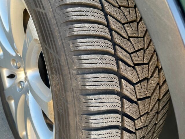 Зелений Фольксваген Туарег, об'ємом двигуна 3 л та пробігом 290 тис. км за 18865 $, фото 20 на Automoto.ua