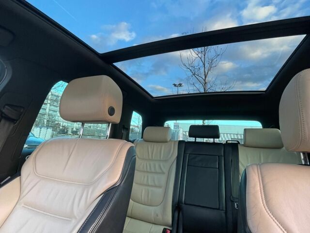 Зелений Фольксваген Туарег, об'ємом двигуна 3 л та пробігом 290 тис. км за 18865 $, фото 17 на Automoto.ua