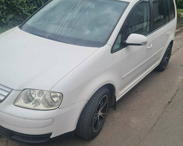 Білий Фольксваген Туран, об'ємом двигуна 1.98 л та пробігом 324 тис. км за 6500 $, фото 6 на Automoto.ua