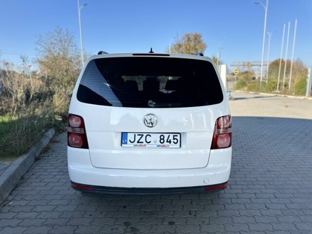 Білий Фольксваген Туран, об'ємом двигуна 1.9 л та пробігом 290 тис. км за 3350 $, фото 5 на Automoto.ua
