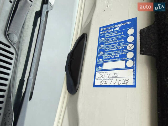 Белый Фольксваген Туран, объемом двигателя 1.6 л и пробегом 219 тыс. км за 7999 $, фото 47 на Automoto.ua