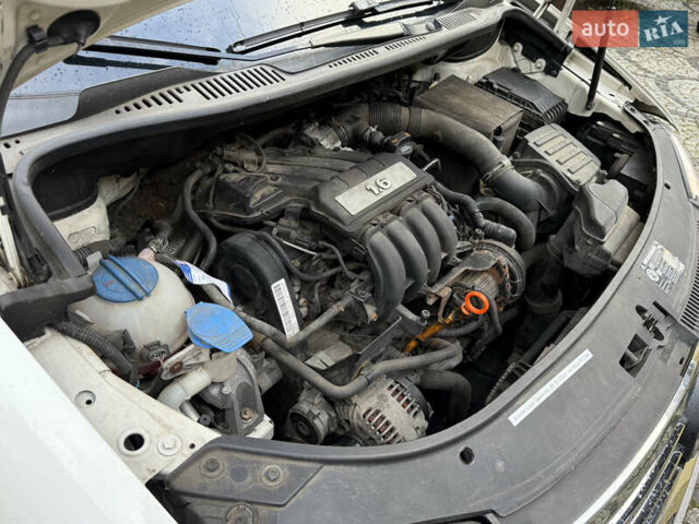 Білий Фольксваген Туран, об'ємом двигуна 1.6 л та пробігом 218 тис. км за 8499 $, фото 7 на Automoto.ua