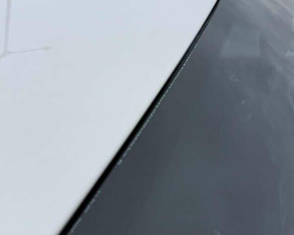 Белый Фольксваген Туран, объемом двигателя 1.6 л и пробегом 219 тыс. км за 7999 $, фото 19 на Automoto.ua