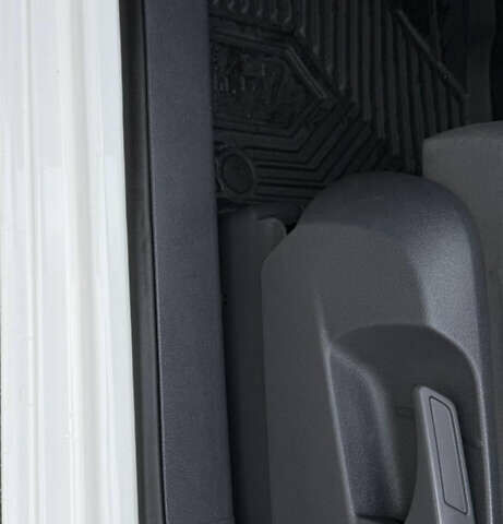 Белый Фольксваген Туран, объемом двигателя 1.6 л и пробегом 219 тыс. км за 7999 $, фото 6 на Automoto.ua