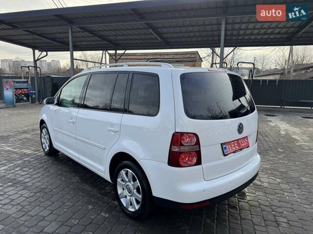 Белый Фольксваген Туран, объемом двигателя 1.4 л и пробегом 210 тыс. км за 6750 $, фото 4 на Automoto.ua