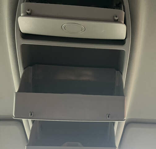 Белый Фольксваген Туран, объемом двигателя 1.39 л и пробегом 240 тыс. км за 6999 $, фото 74 на Automoto.ua