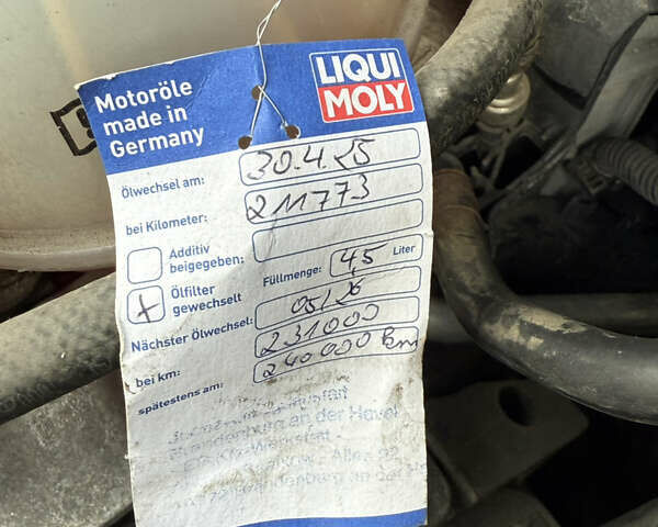 Білий Фольксваген Туран, об'ємом двигуна 1.6 л та пробігом 218 тис. км за 8499 $, фото 9 на Automoto.ua