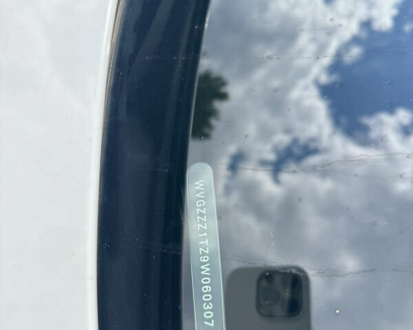 Белый Фольксваген Туран, объемом двигателя 1.4 л и пробегом 246 тыс. км за 5500 $, фото 10 на Automoto.ua