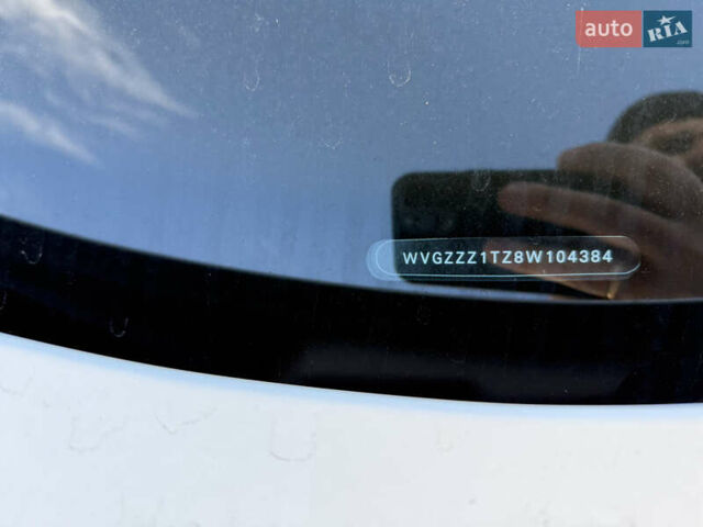 Белый Фольксваген Туран, объемом двигателя 1.6 л и пробегом 219 тыс. км за 8299 $, фото 81 на Automoto.ua