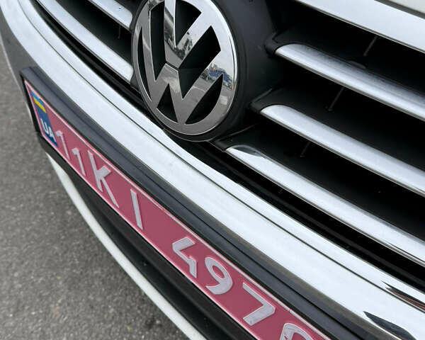 Белый Фольксваген Туран, объемом двигателя 1.6 л и пробегом 219 тыс. км за 7999 $, фото 42 на Automoto.ua