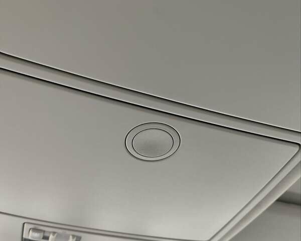 Білий Фольксваген Туран, об'ємом двигуна 2 л та пробігом 99 тис. км за 9800 $, фото 20 на Automoto.ua