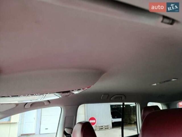 Белый Фольксваген Туран, объемом двигателя 1.6 л и пробегом 186 тыс. км за 7800 $, фото 24 на Automoto.ua