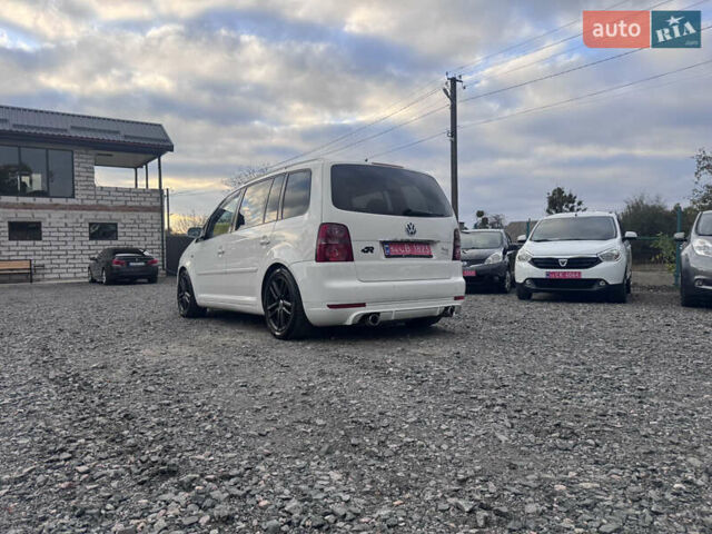 Білий Фольксваген Туран, об'ємом двигуна 1.6 л та пробігом 200 тис. км за 8700 $, фото 9 на Automoto.ua
