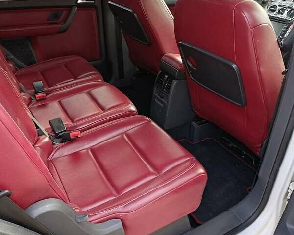 Белый Фольксваген Туран, объемом двигателя 1.6 л и пробегом 186 тыс. км за 7800 $, фото 41 на Automoto.ua