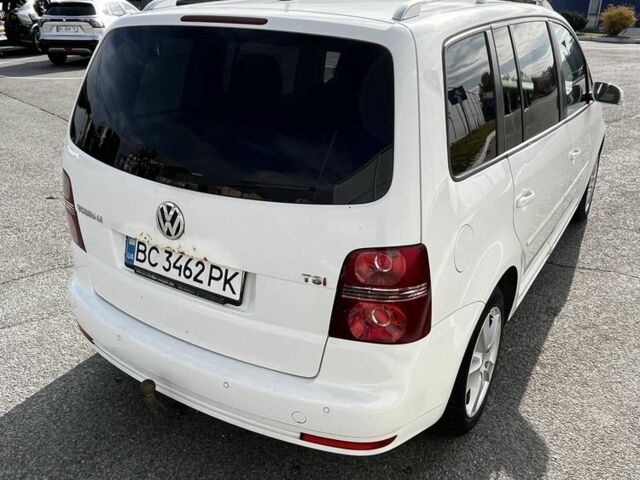 Білий Фольксваген Туран, об'ємом двигуна 1.4 л та пробігом 197 тис. км за 6300 $, фото 4 на Automoto.ua