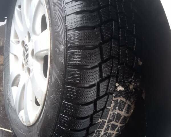 Белый Фольксваген Туран, объемом двигателя 1.9 л и пробегом 260 тыс. км за 8200 $, фото 8 на Automoto.ua