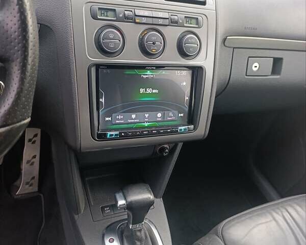 Белый Фольксваген Туран, объемом двигателя 1.4 л и пробегом 182 тыс. км за 8400 $, фото 63 на Automoto.ua