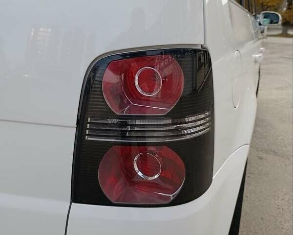 Белый Фольксваген Туран, объемом двигателя 1.6 л и пробегом 186 тыс. км за 7800 $, фото 11 на Automoto.ua