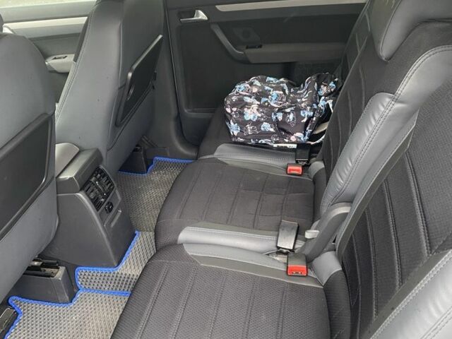 Белый Фольксваген Туран, объемом двигателя 1.4 л и пробегом 198 тыс. км за 6000 $, фото 5 на Automoto.ua