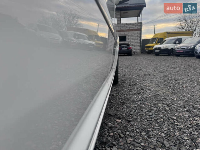 Білий Фольксваген Туран, об'ємом двигуна 1.6 л та пробігом 200 тис. км за 8700 $, фото 14 на Automoto.ua