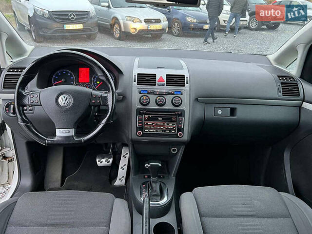 Білий Фольксваген Туран, об'ємом двигуна 1.4 л та пробігом 197 тис. км за 6490 $, фото 37 на Automoto.ua