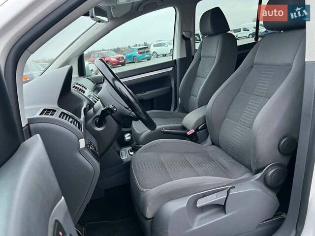 Білий Фольксваген Туран, об'ємом двигуна 1.4 л та пробігом 197 тис. км за 6490 $, фото 17 на Automoto.ua