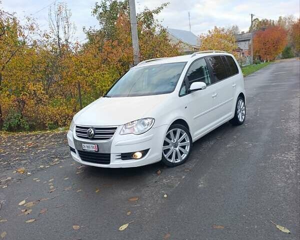 Белый Фольксваген Туран, объемом двигателя 1.4 л и пробегом 182 тыс. км за 8400 $, фото 15 на Automoto.ua
