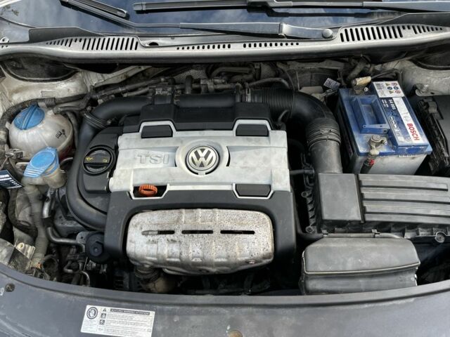 Білий Фольксваген Туран, об'ємом двигуна 1.4 л та пробігом 197 тис. км за 6300 $, фото 23 на Automoto.ua