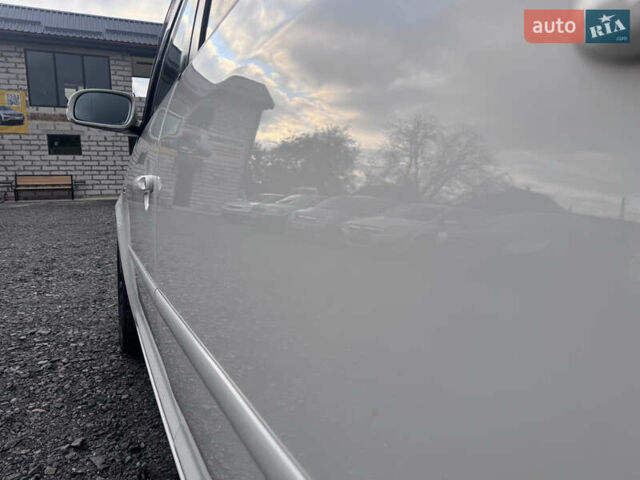 Білий Фольксваген Туран, об'ємом двигуна 1.6 л та пробігом 200 тис. км за 8700 $, фото 21 на Automoto.ua