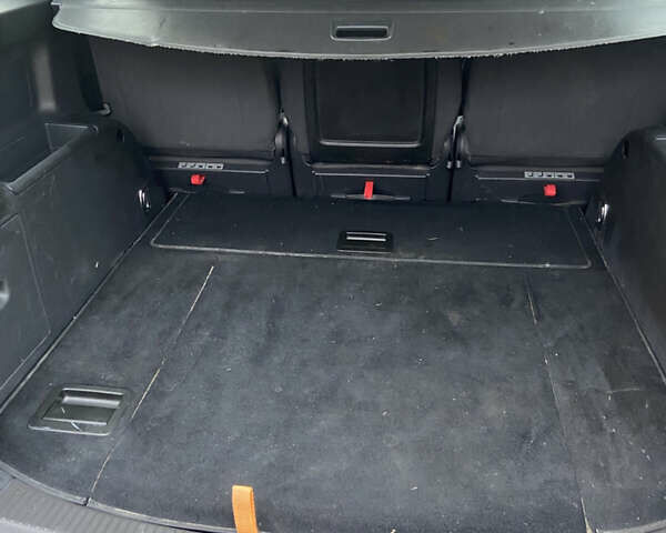 Белый Фольксваген Туран, объемом двигателя 1.97 л и пробегом 251 тыс. км за 8400 $, фото 18 на Automoto.ua