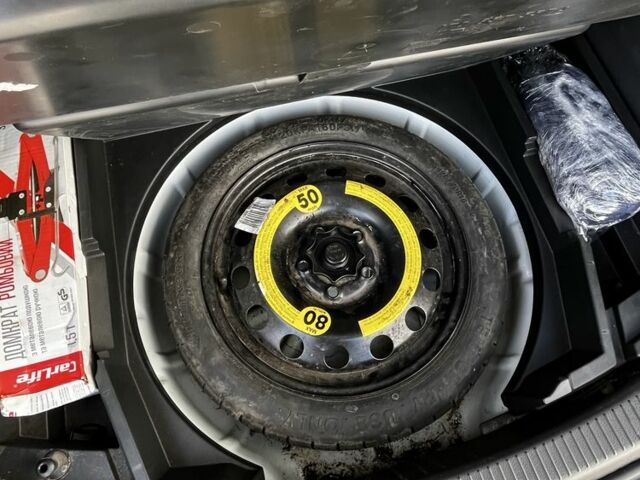 Білий Фольксваген Туран, об'ємом двигуна 1.4 л та пробігом 197 тис. км за 6300 $, фото 20 на Automoto.ua