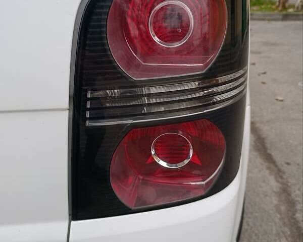 Белый Фольксваген Туран, объемом двигателя 1.6 л и пробегом 187 тыс. км за 6999 $, фото 40 на Automoto.ua