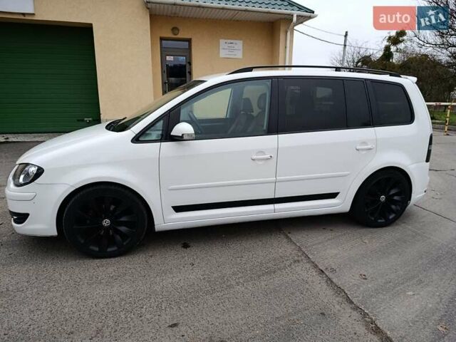 Белый Фольксваген Туран, объемом двигателя 1.6 л и пробегом 187 тыс. км за 6999 $, фото 2 на Automoto.ua