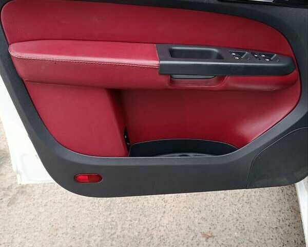 Белый Фольксваген Туран, объемом двигателя 1.6 л и пробегом 187 тыс. км за 6999 $, фото 51 на Automoto.ua