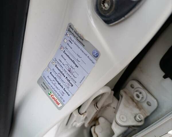 Белый Фольксваген Туран, объемом двигателя 1.6 л и пробегом 187 тыс. км за 6999 $, фото 50 на Automoto.ua