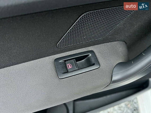 Білий Фольксваген Туран, об'ємом двигуна 1.4 л та пробігом 197 тис. км за 6490 $, фото 32 на Automoto.ua