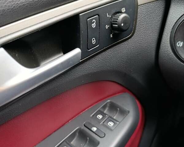 Белый Фольксваген Туран, объемом двигателя 1.6 л и пробегом 187 тыс. км за 6999 $, фото 28 на Automoto.ua