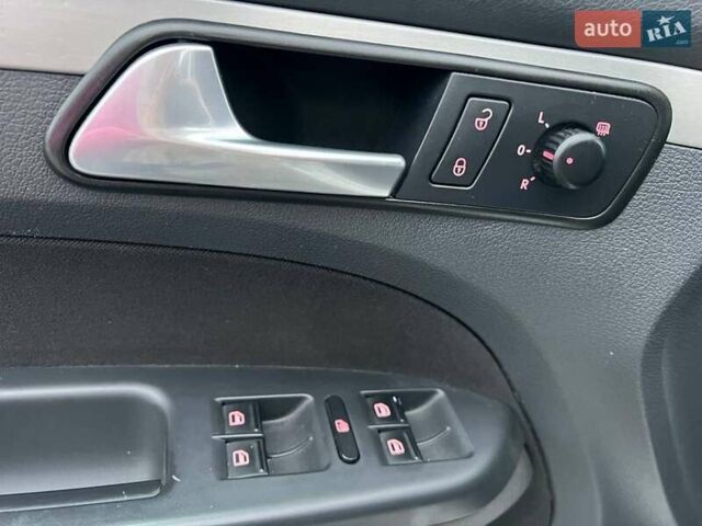 Білий Фольксваген Туран, об'ємом двигуна 1.4 л та пробігом 197 тис. км за 6490 $, фото 15 на Automoto.ua