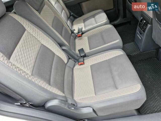 Белый Фольксваген Туран, объемом двигателя 1.39 л и пробегом 408 тыс. км за 5699 $, фото 20 на Automoto.ua