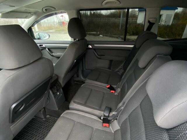 Білий Фольксваген Туран, об'ємом двигуна 1.4 л та пробігом 183 тис. км за 5500 $, фото 6 на Automoto.ua