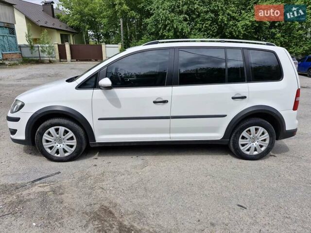 Белый Фольксваген Туран, объемом двигателя 1.39 л и пробегом 408 тыс. км за 5699 $, фото 9 на Automoto.ua