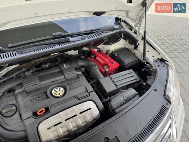 Білий Фольксваген Туран, об'ємом двигуна 1.4 л та пробігом 282 тис. км за 5700 $, фото 44 на Automoto.ua