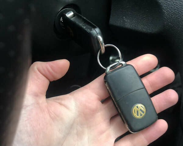 Білий Фольксваген Туран, об'ємом двигуна 1.4 л та пробігом 230 тис. км за 7000 $, фото 17 на Automoto.ua