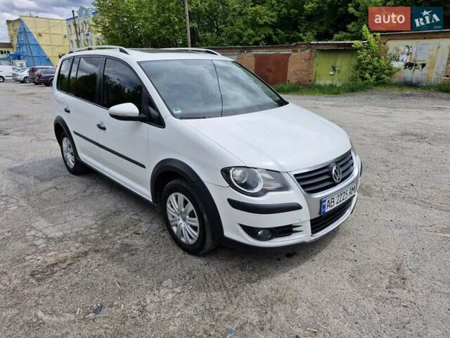 Белый Фольксваген Туран, объемом двигателя 1.39 л и пробегом 408 тыс. км за 5699 $, фото 7 на Automoto.ua